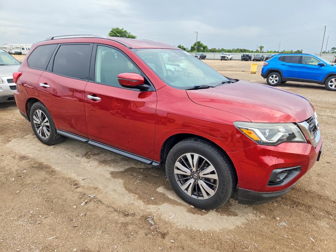 2017 NISSAN PATHFINDER