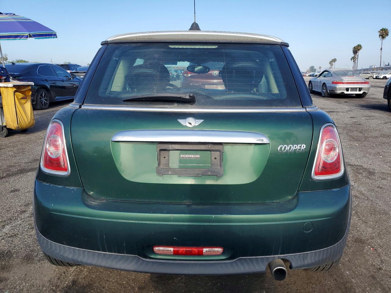 2011 MINI COOPER