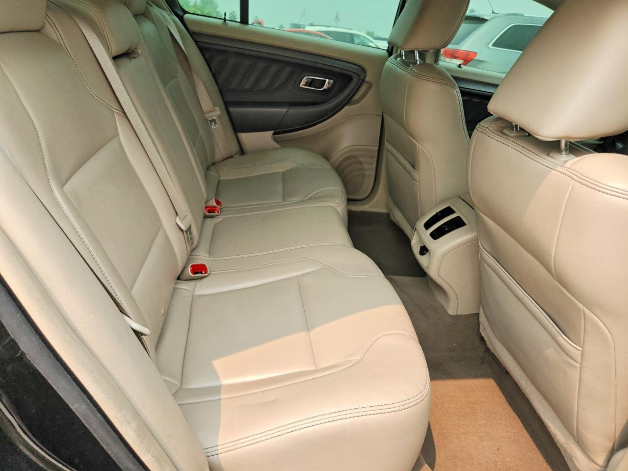 2011 FORD TAURUS