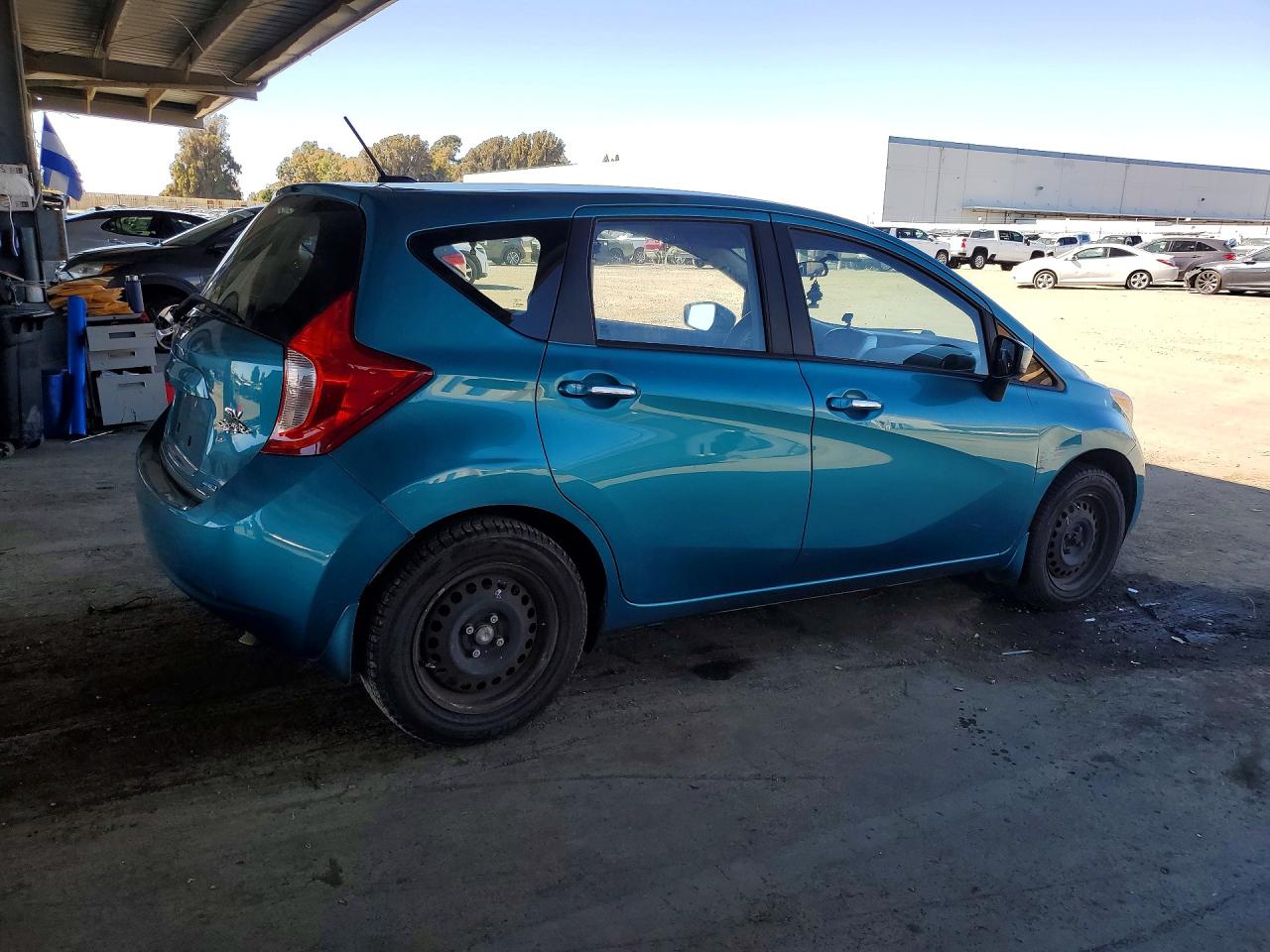 2015 NISSAN VERSA
