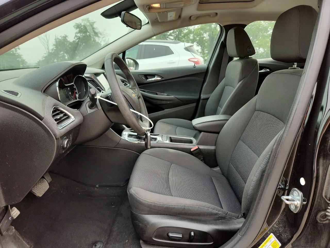 2017 CHEVROLET CRUZE