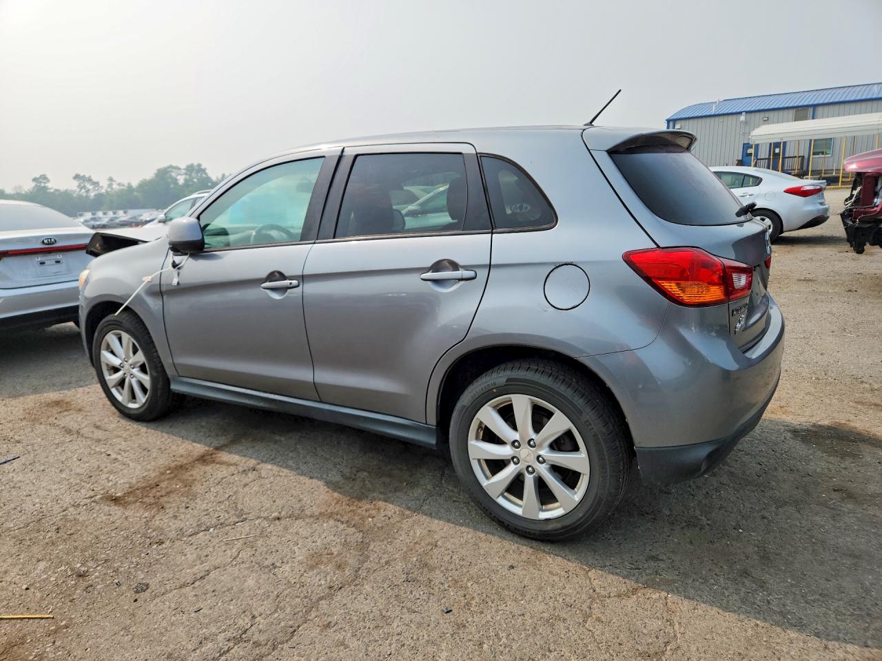 2015 MITSUBISHI OUTLANDER
