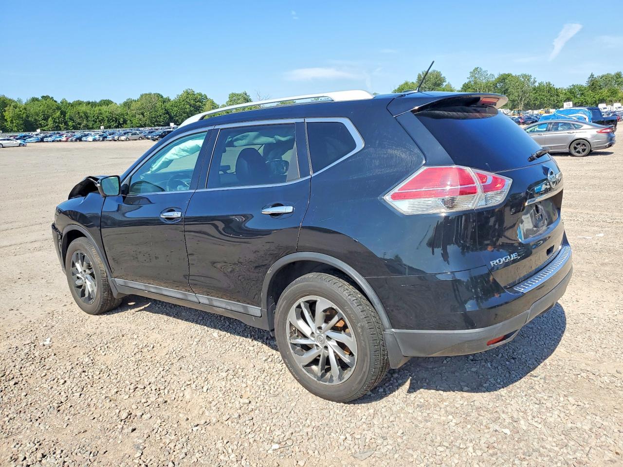 2015 NISSAN ROGUE