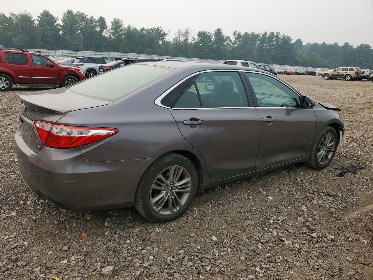 2016 TOYOTA CAMRY
