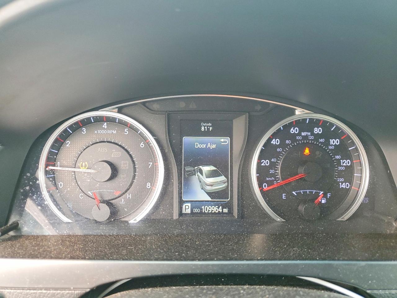 2016 TOYOTA CAMRY