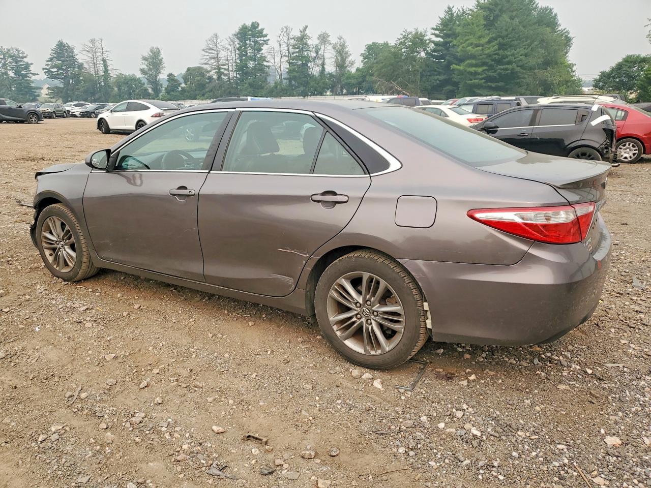 2016 TOYOTA CAMRY