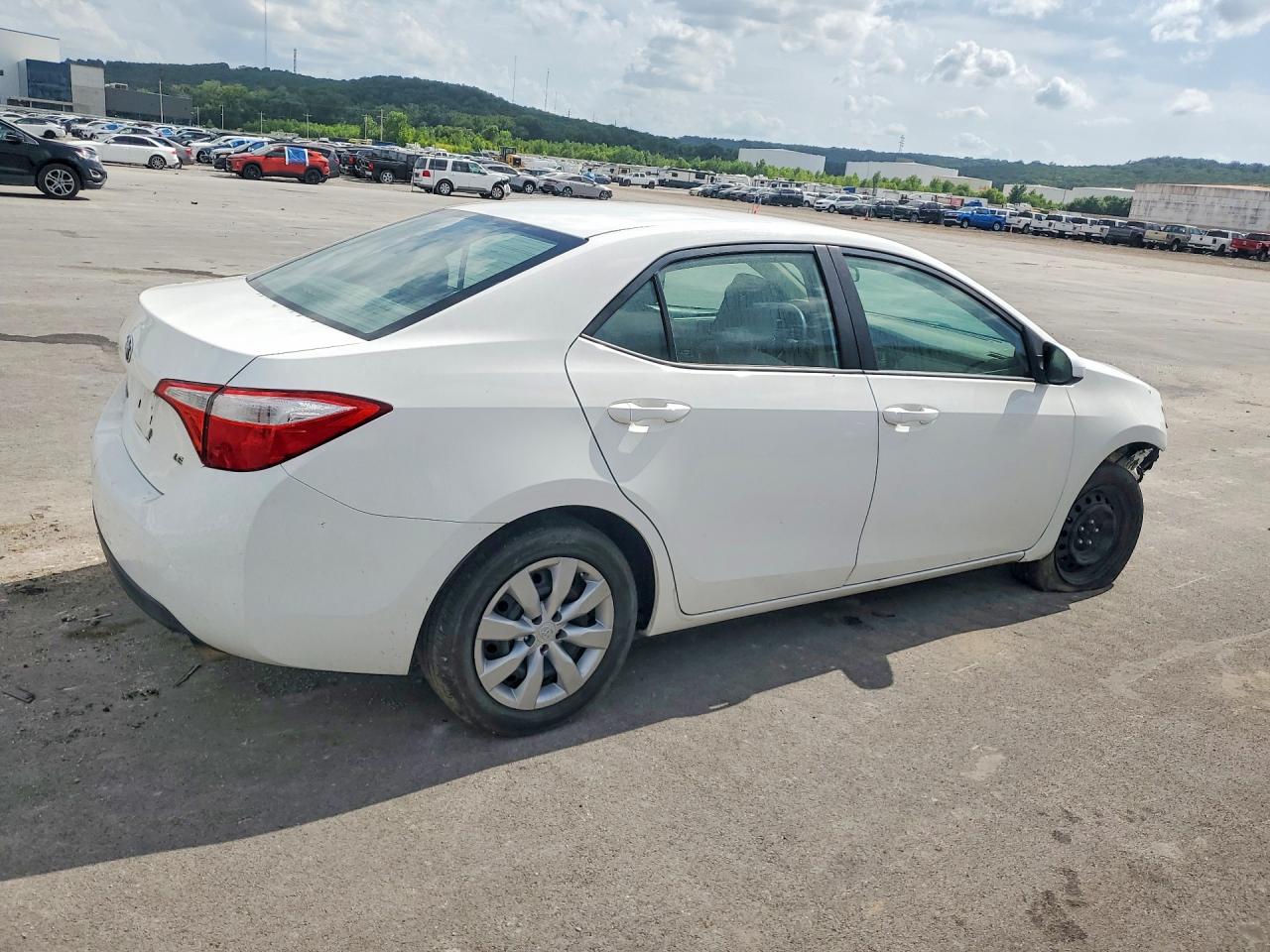 2015 TOYOTA COROLLA