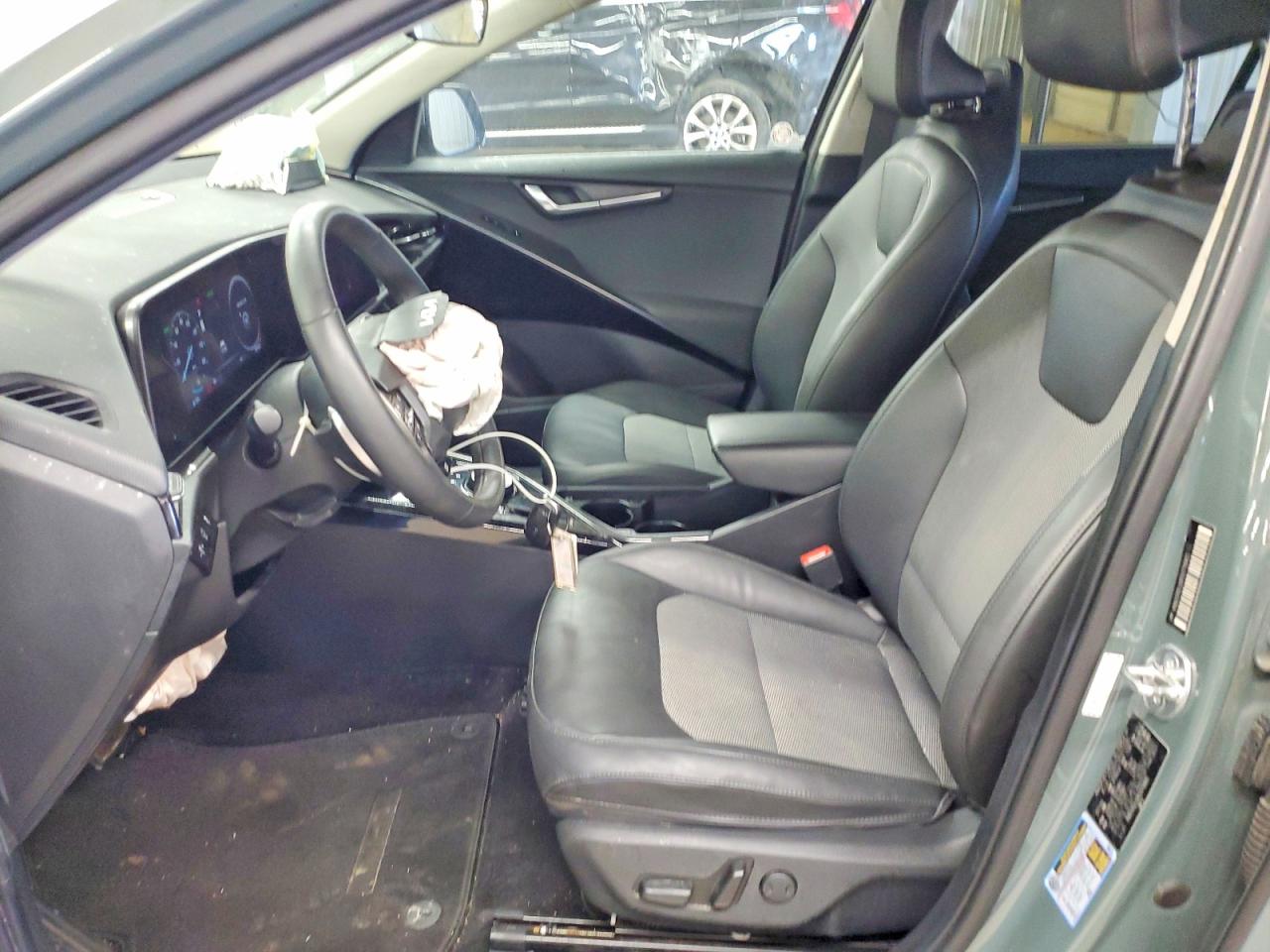 2024 KIA NIRO