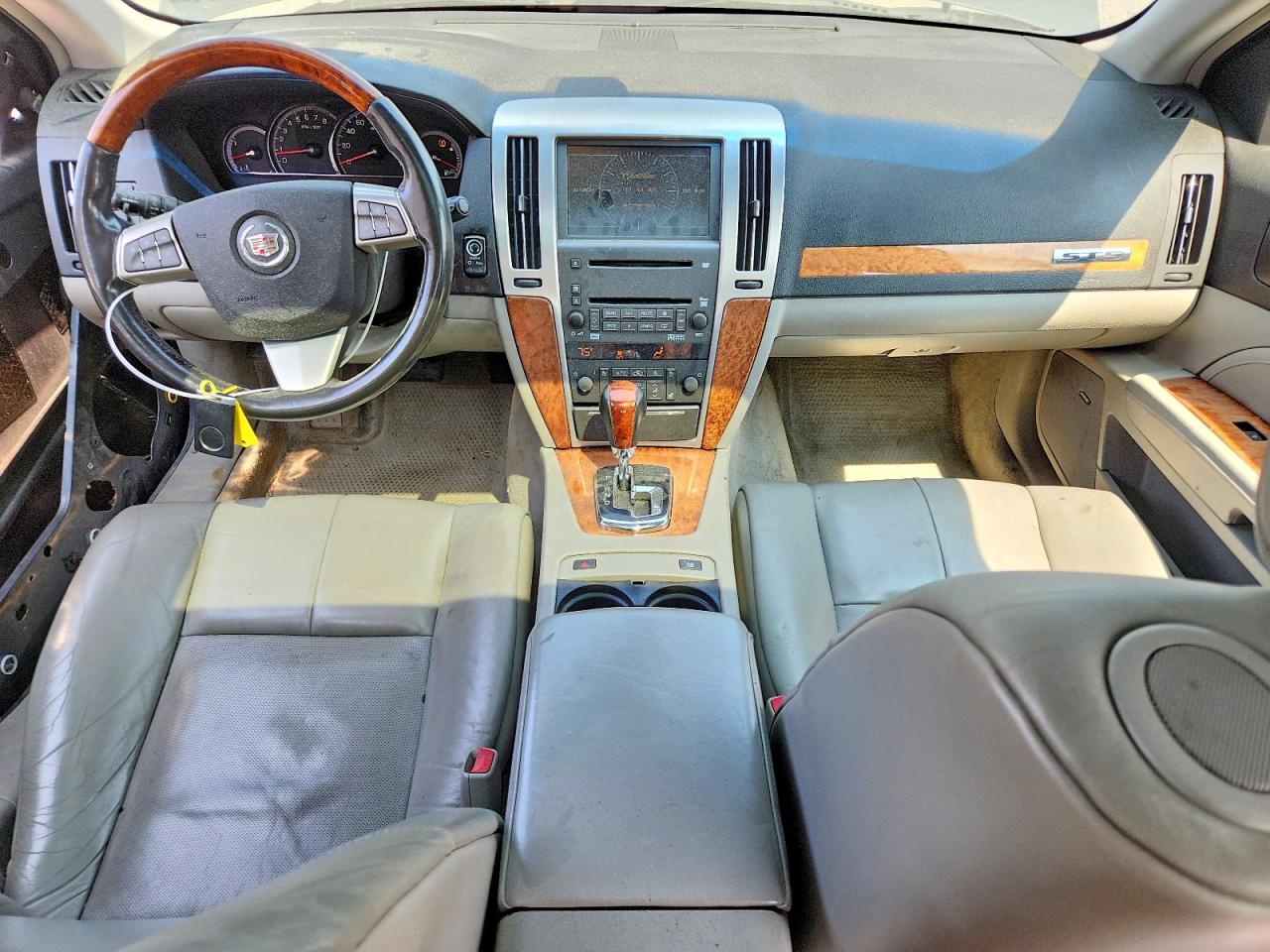 2010 CADILLAC STS