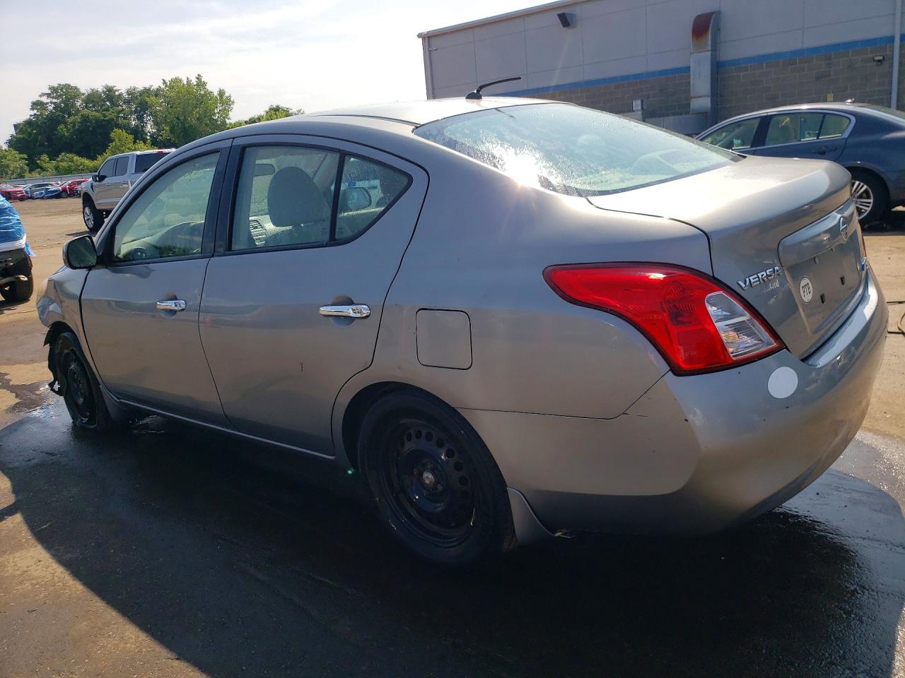 2012 NISSAN VERSA