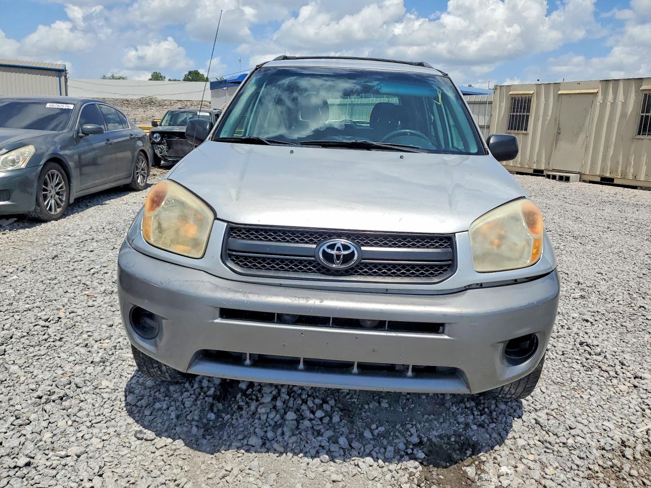 2004 TOYOTA RAV4