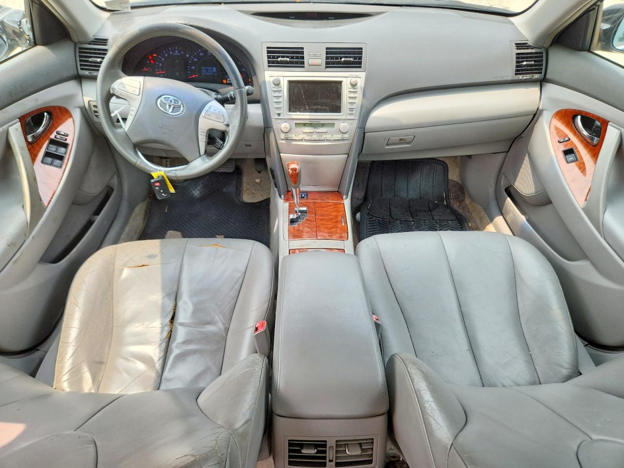 2011 TOYOTA CAMRY