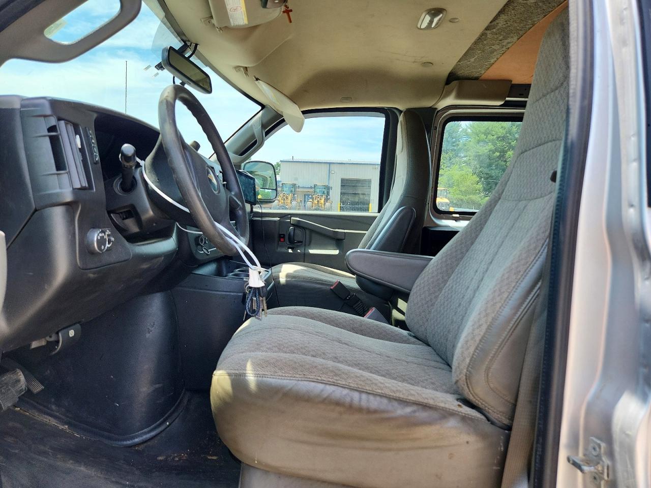 2017 CHEVROLET EXPRESS