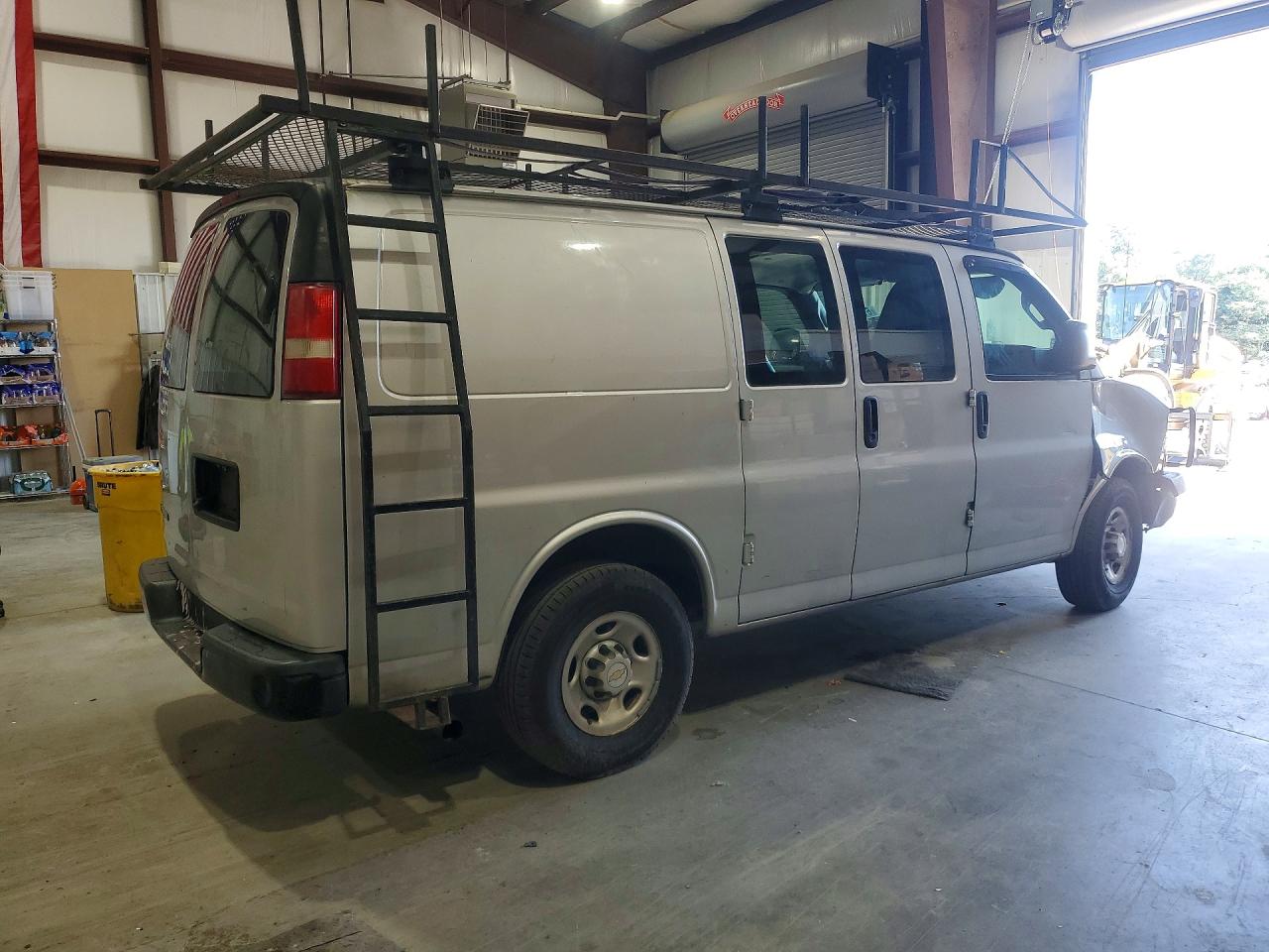 2017 CHEVROLET EXPRESS