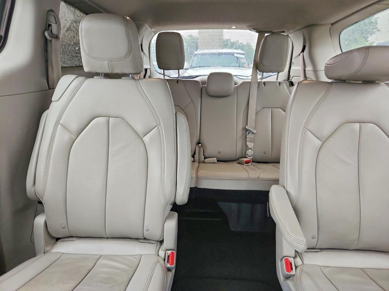 2017 CHRYSLER PACIFICA