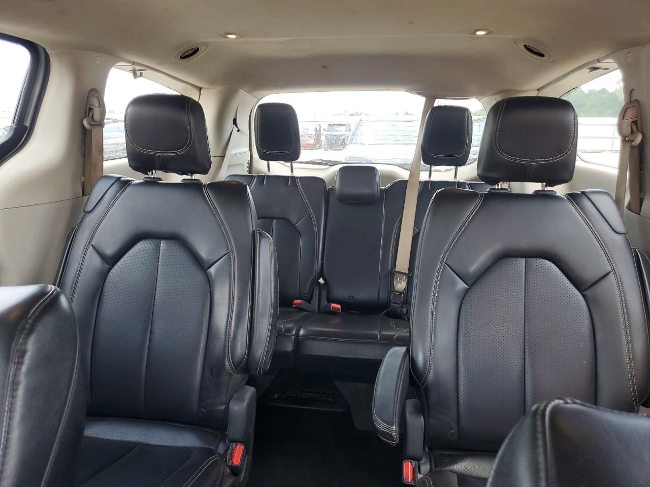 2020 CHRYSLER MINIVAN
