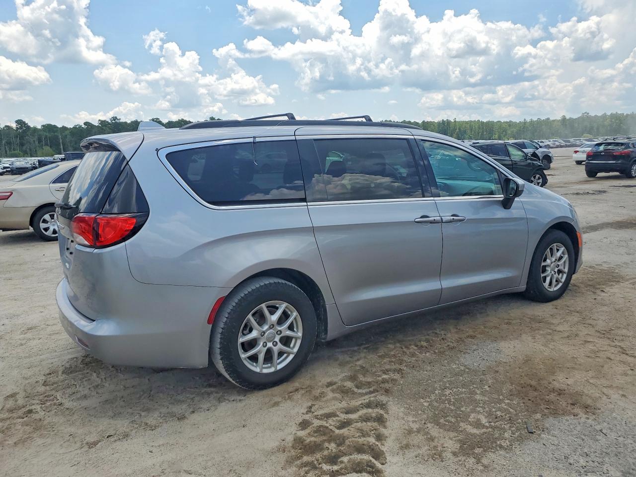 2020 CHRYSLER MINIVAN