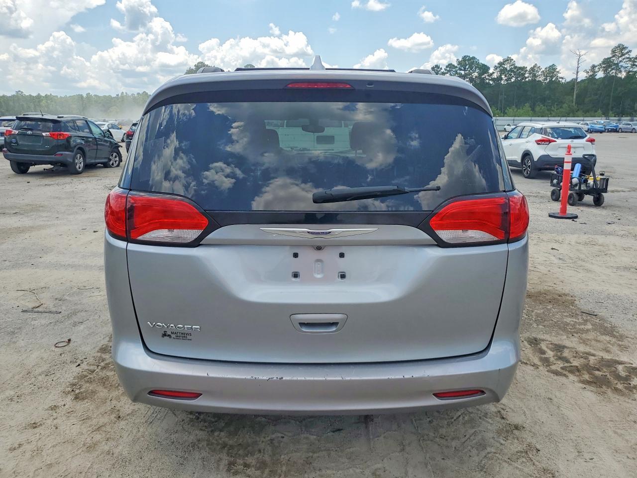 2020 CHRYSLER MINIVAN