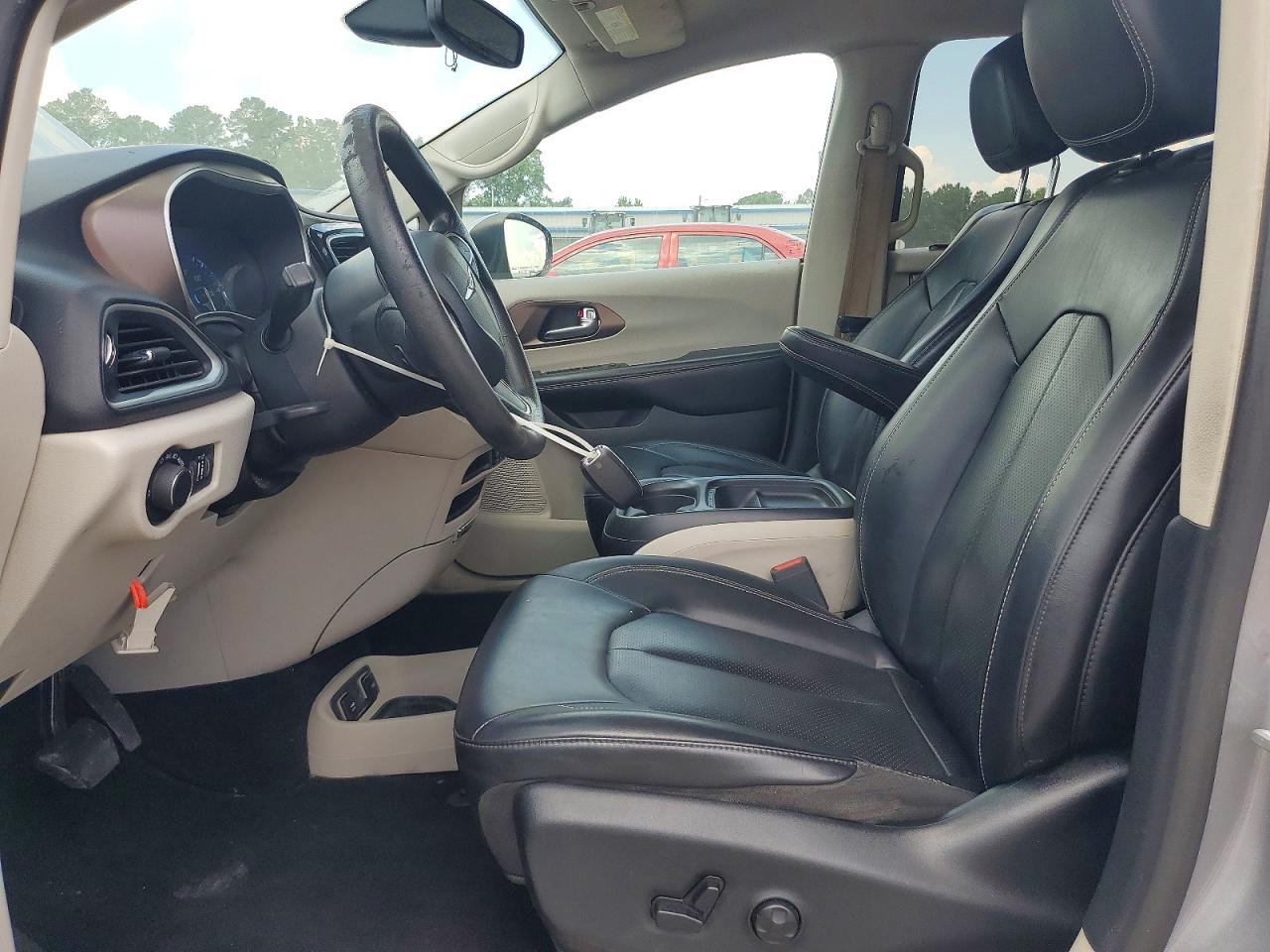 2020 CHRYSLER MINIVAN