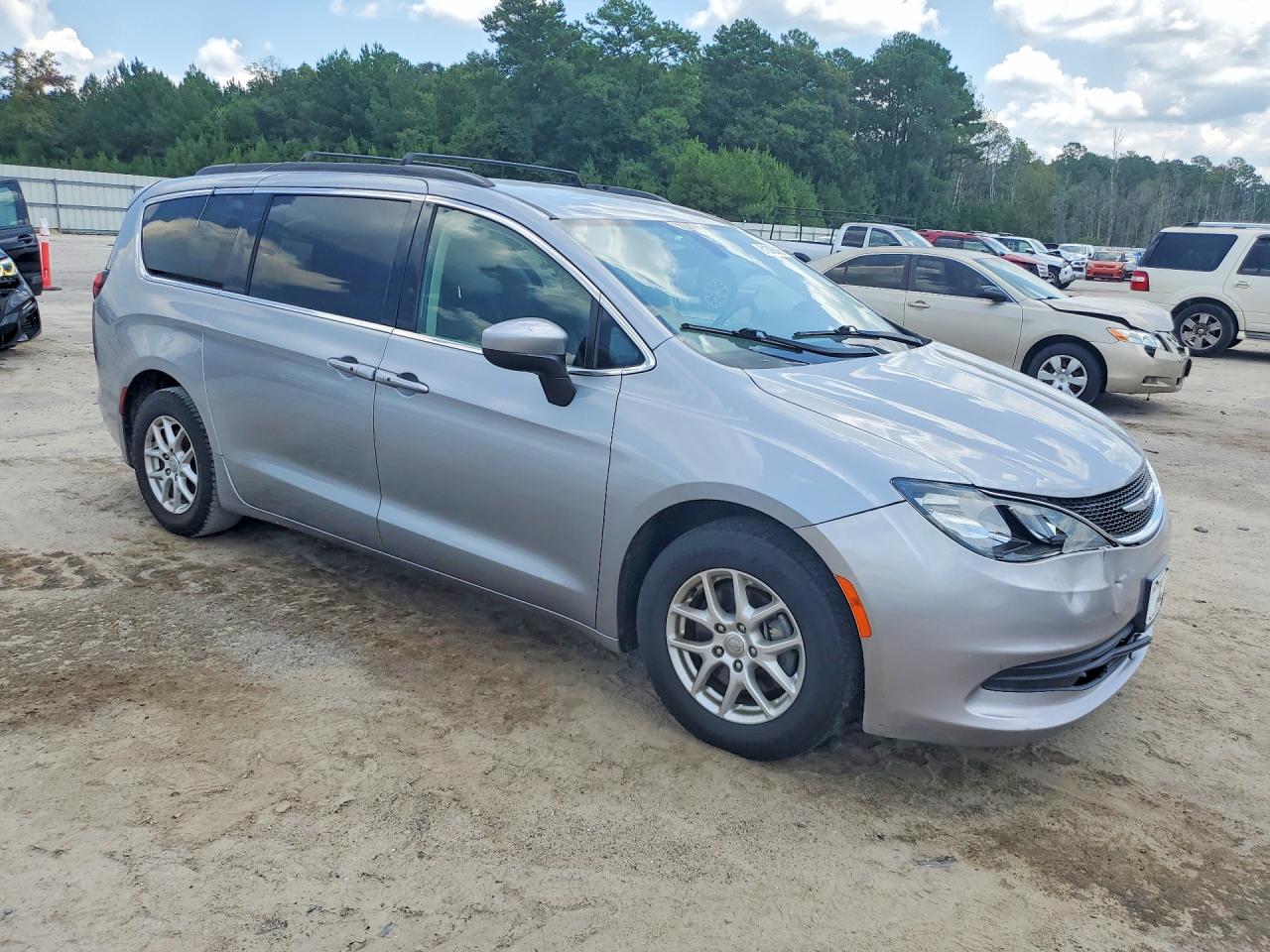 2020 CHRYSLER MINIVAN