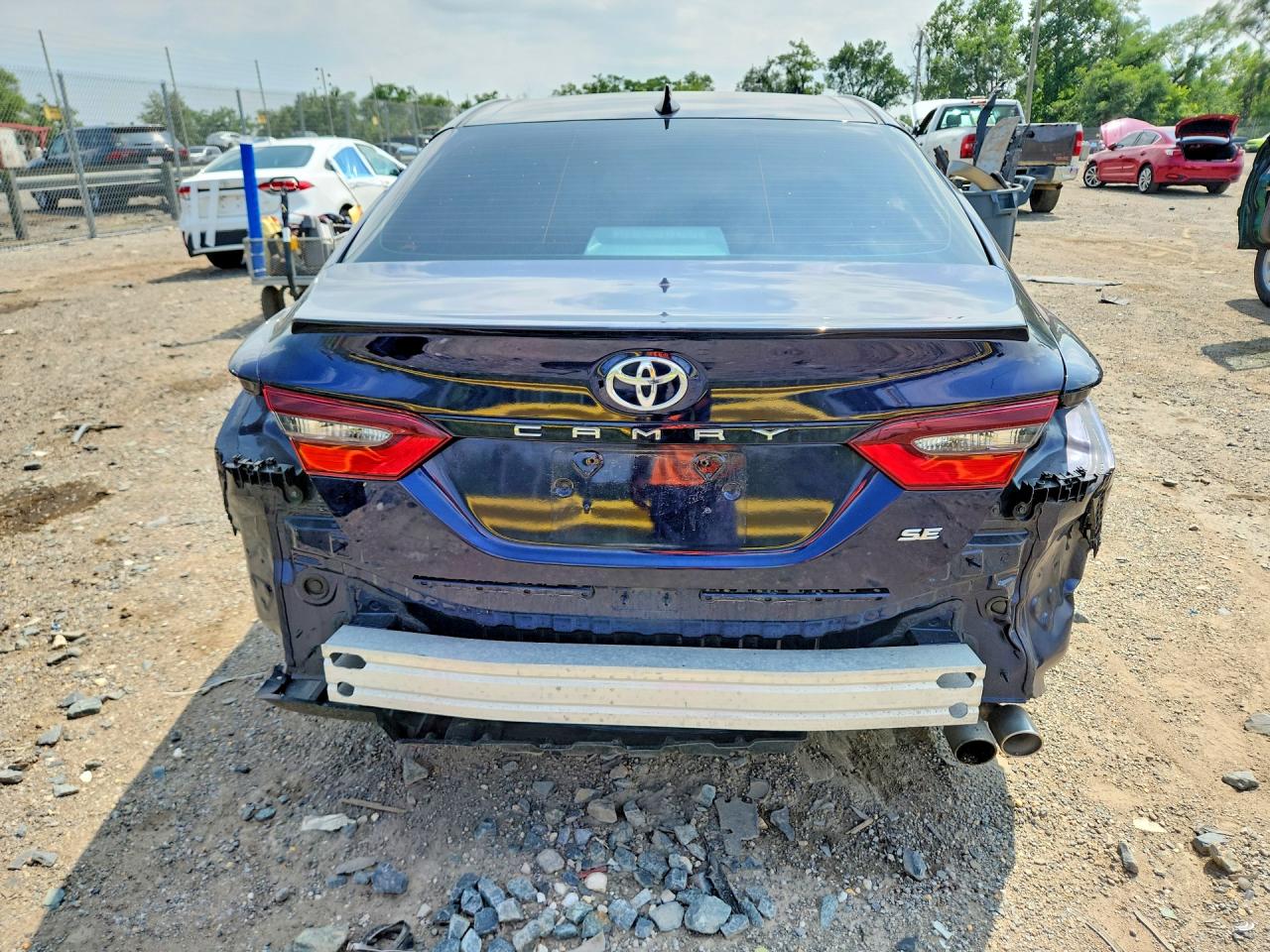 2022 TOYOTA CAMRY