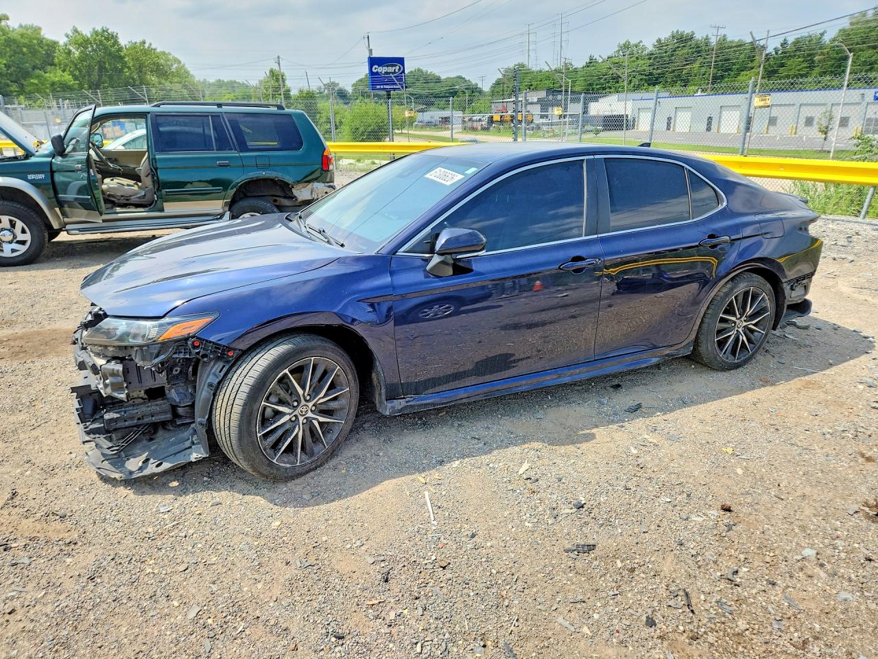 2022 TOYOTA CAMRY