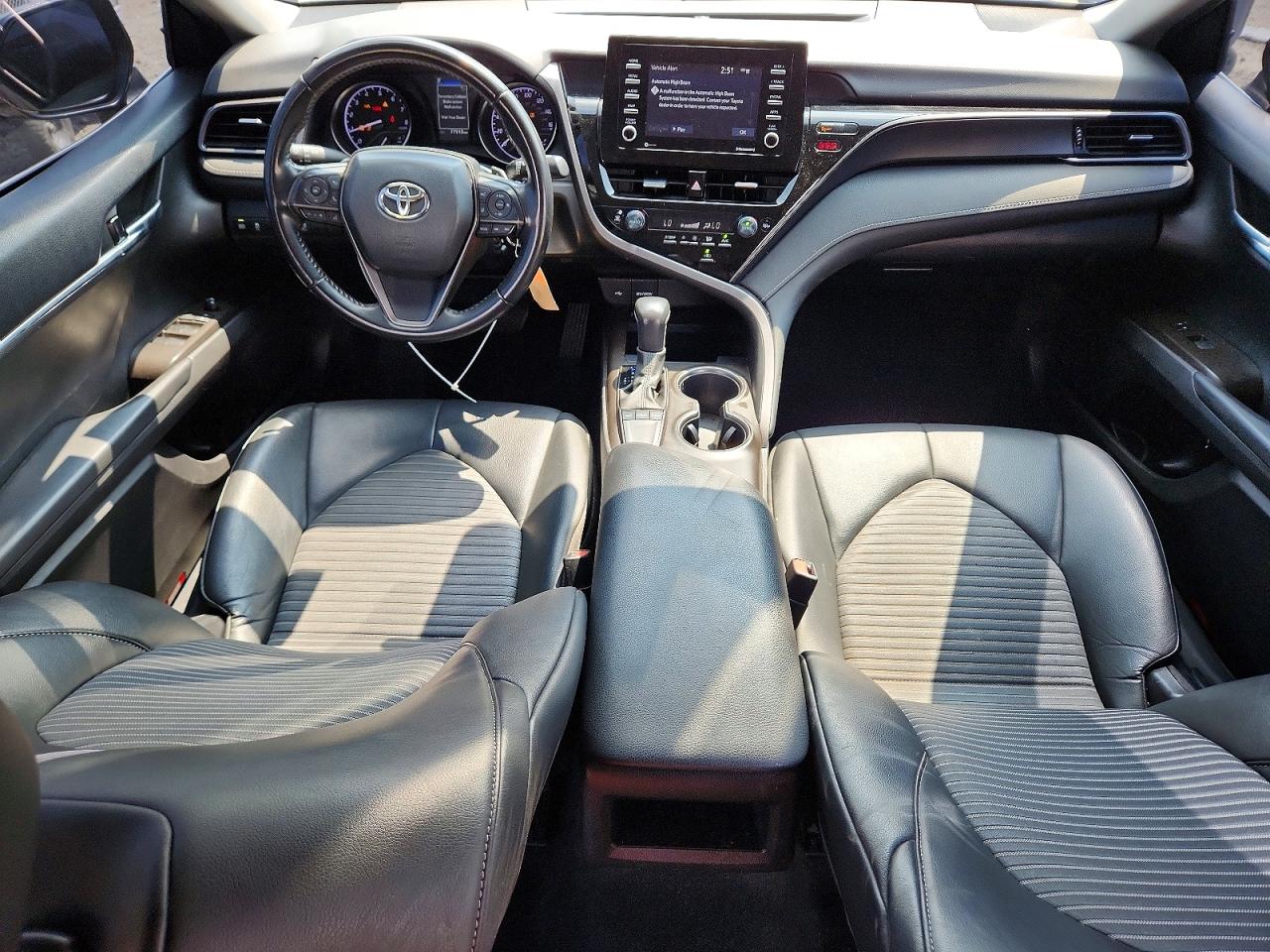 2022 TOYOTA CAMRY