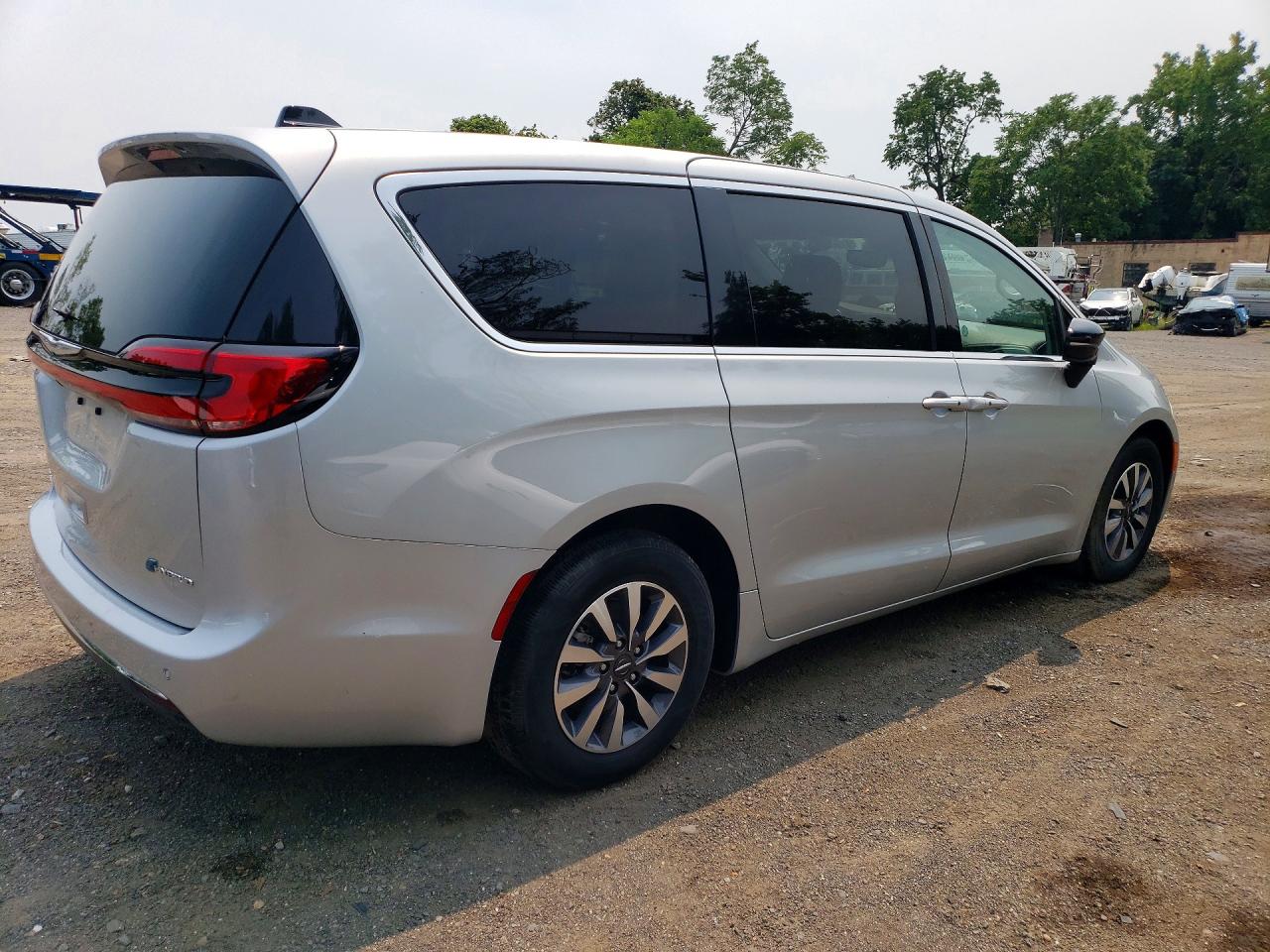 2024 CHRYSLER PACIFICA