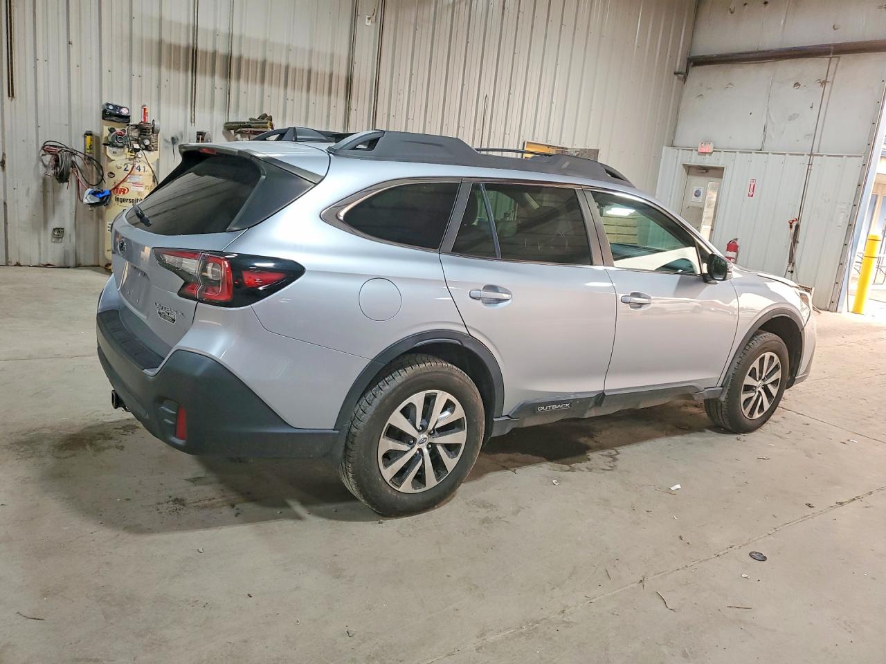 2021 SUBARU OUTBACK