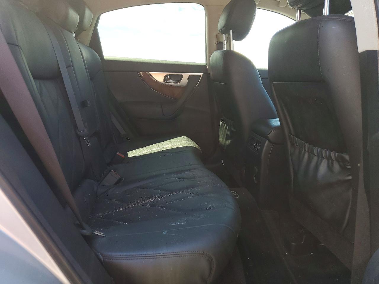 2010 INFINITI FX35