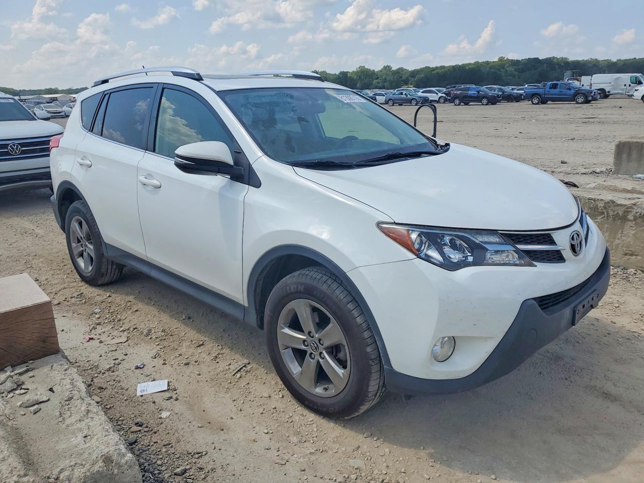 2015 TOYOTA RAV4