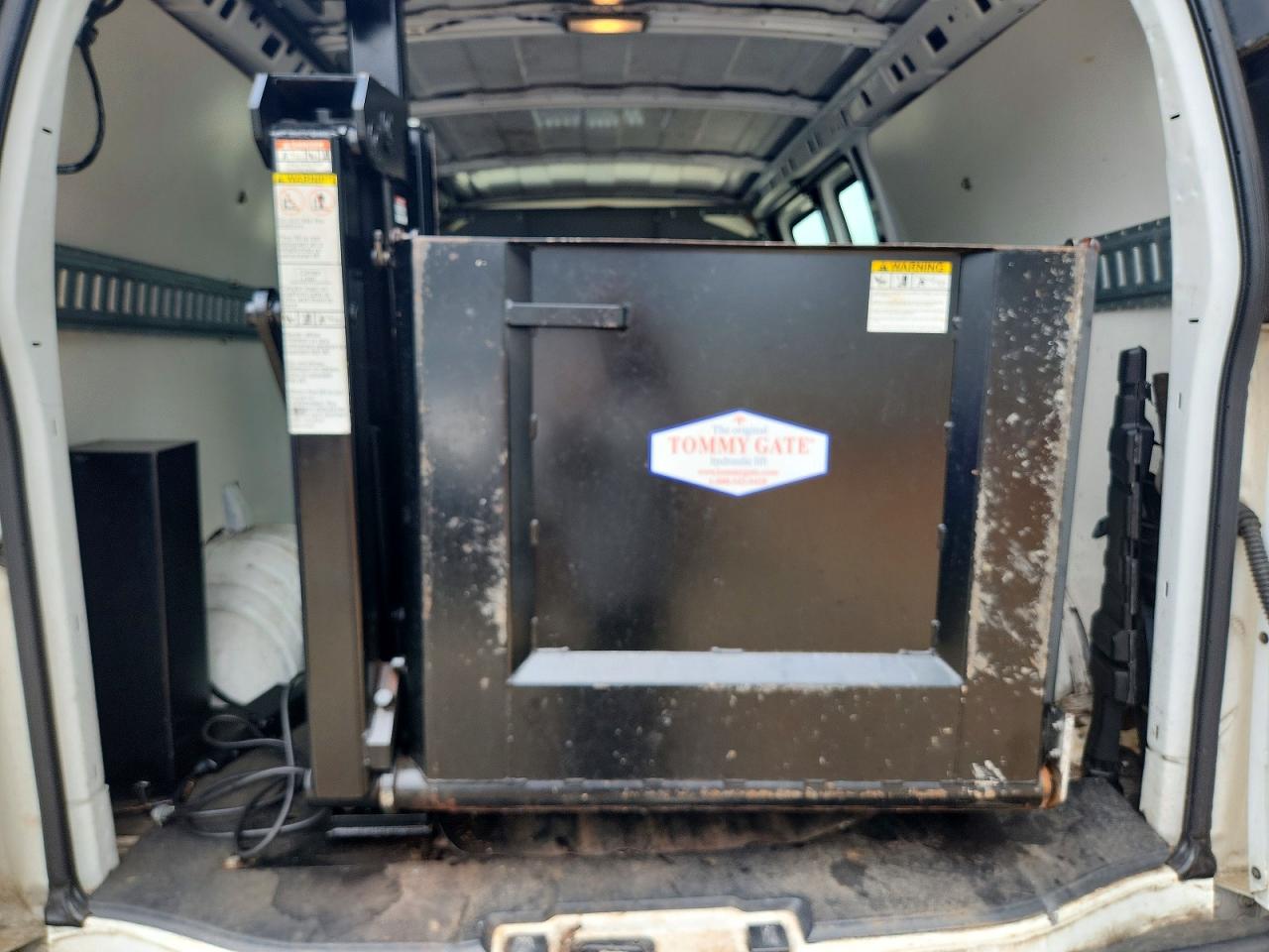 2006 CHEVROLET EXPRESS