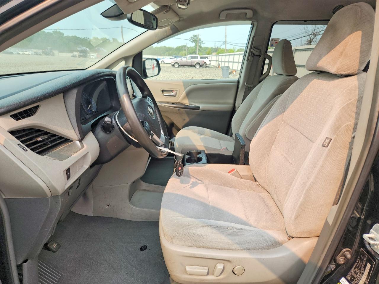 2019 TOYOTA SIENNA