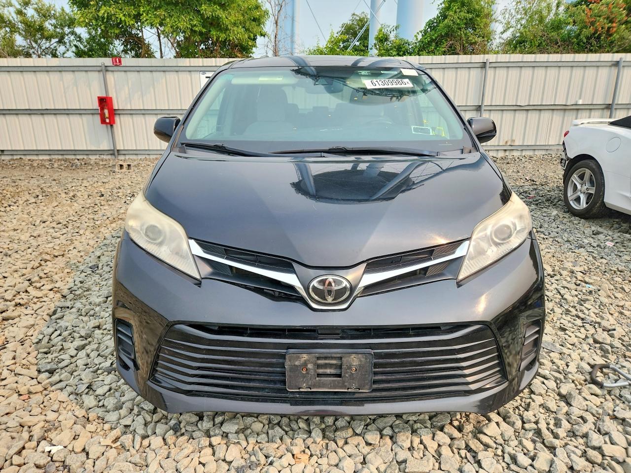 2019 TOYOTA SIENNA