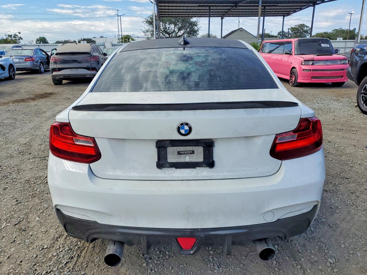 2016 BMW M2