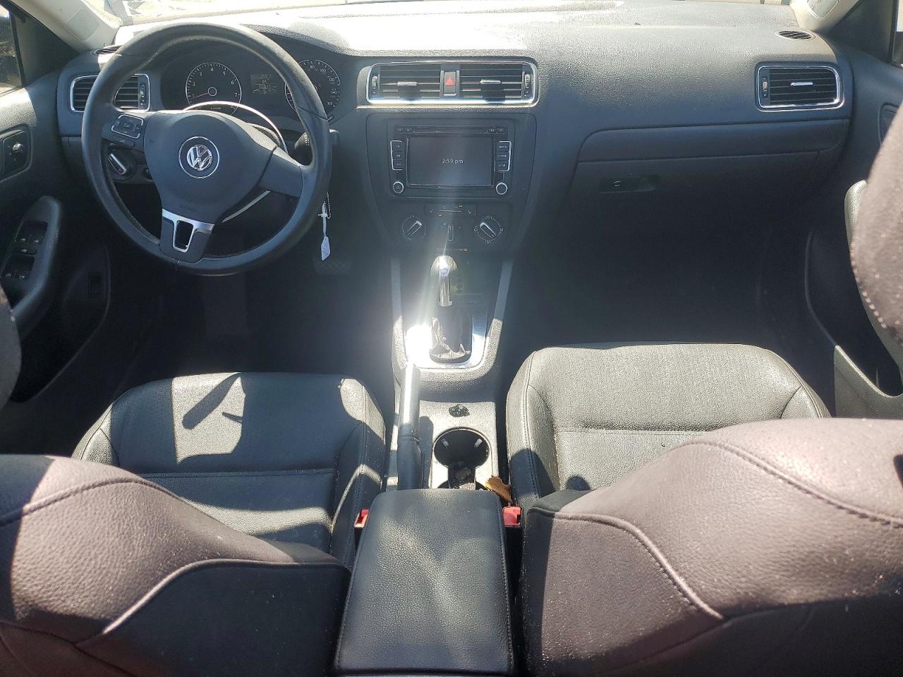 2012 VOLKSWAGEN JETTA