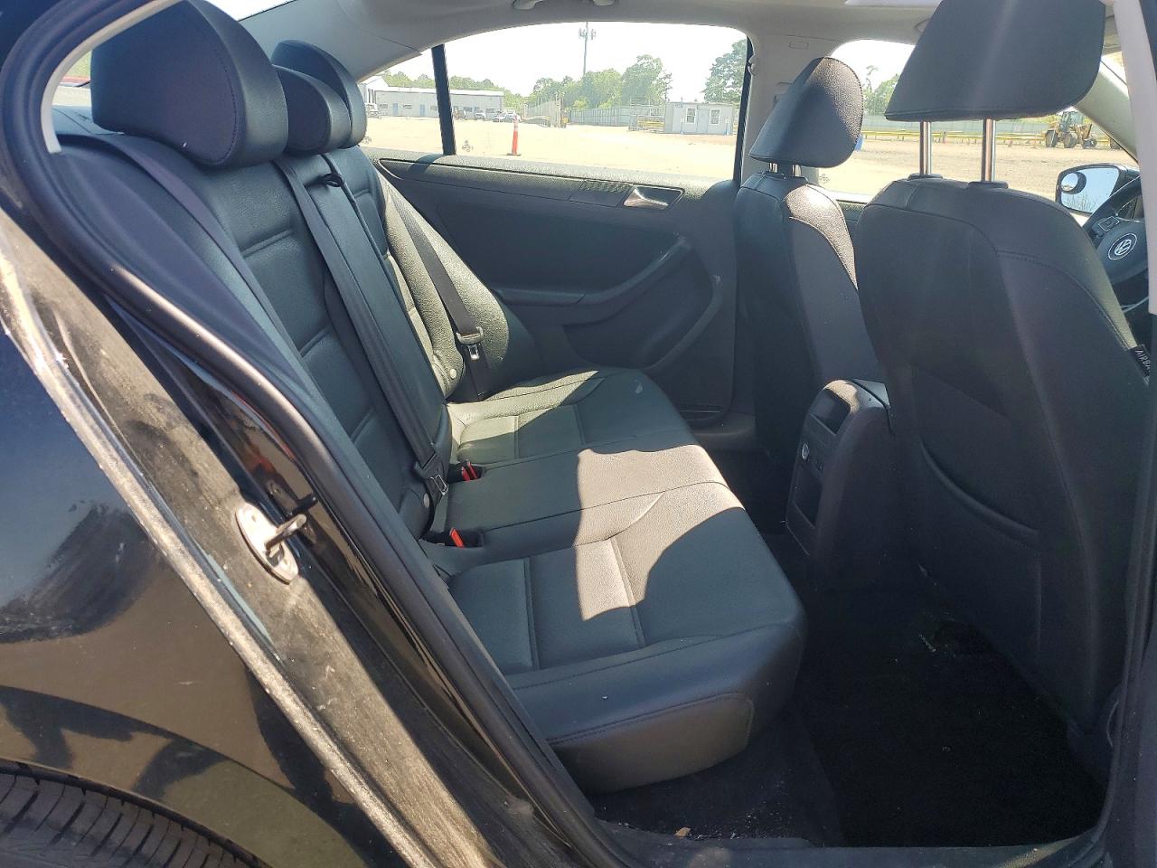 2012 VOLKSWAGEN JETTA