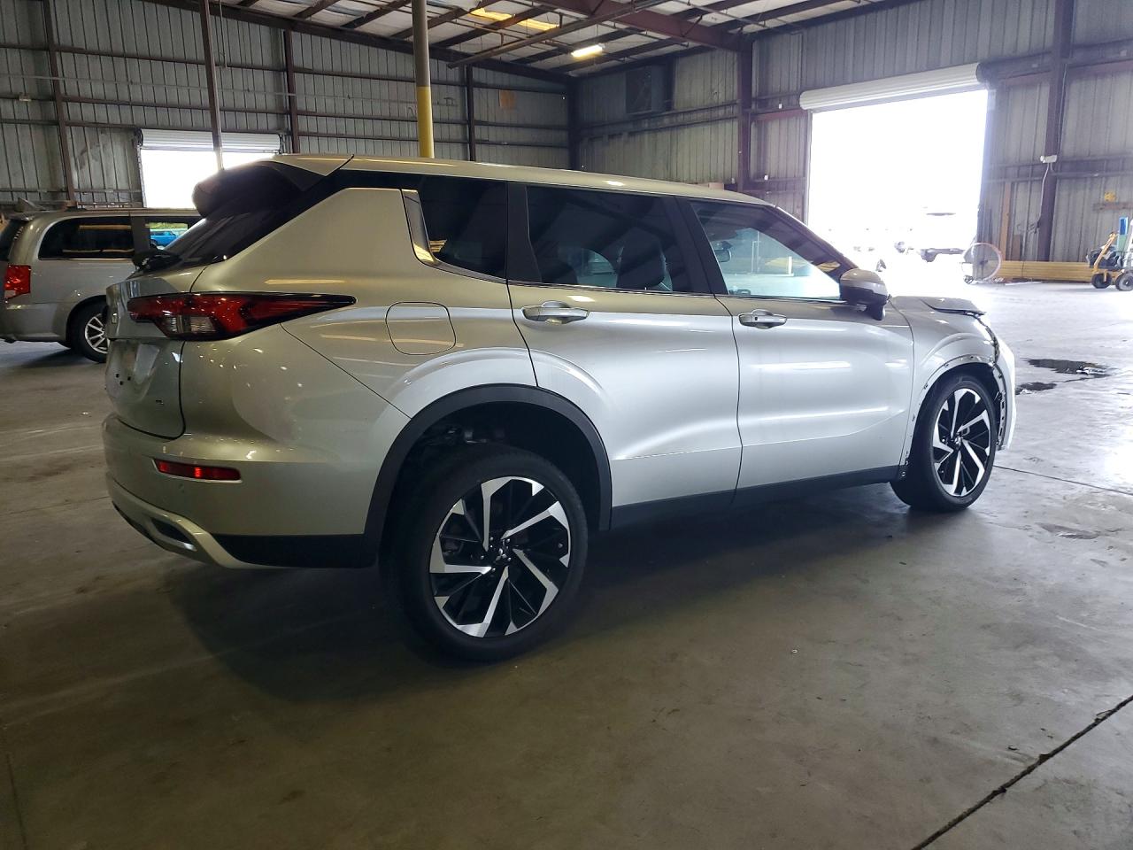 2023 MITSUBISHI OUTLANDER