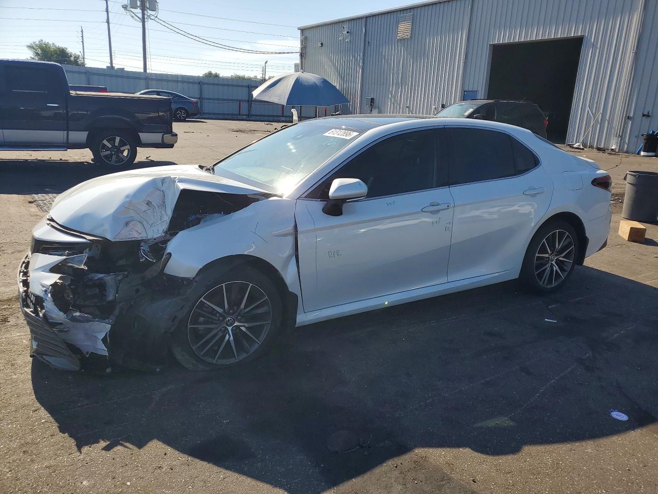 2023 TOYOTA CAMRY