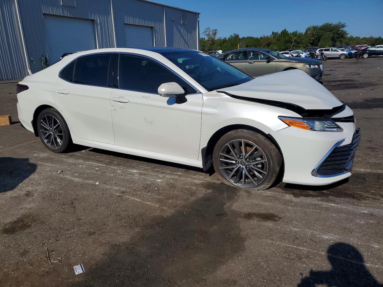2023 TOYOTA CAMRY