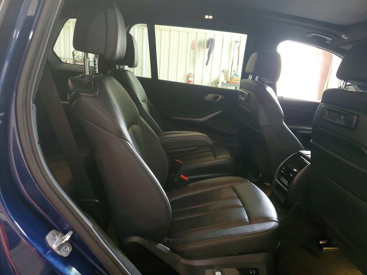 2021 BMW X7