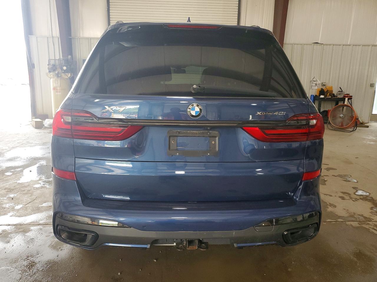 2021 BMW X7