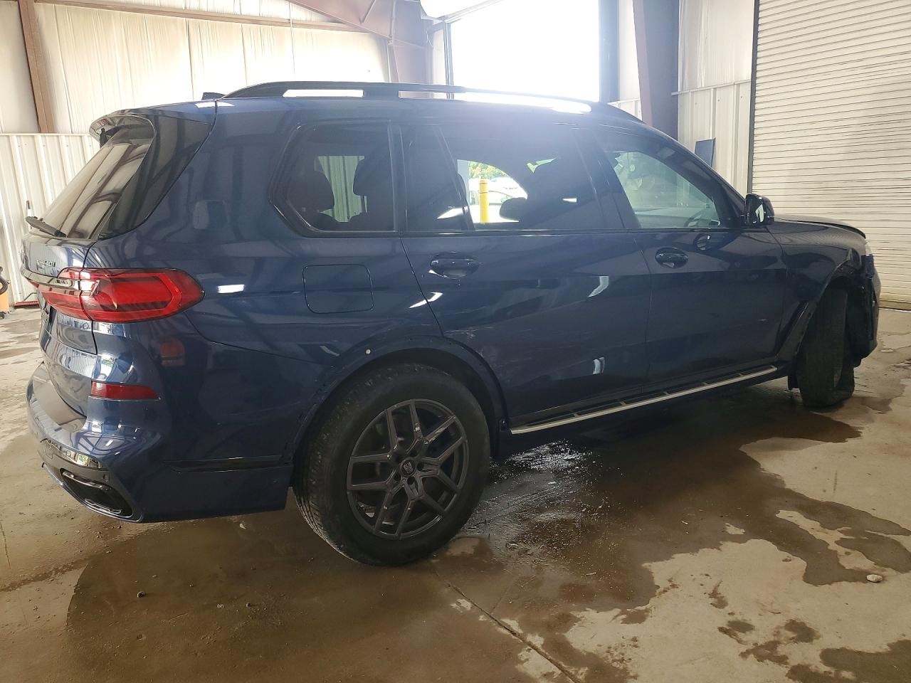 2021 BMW X7