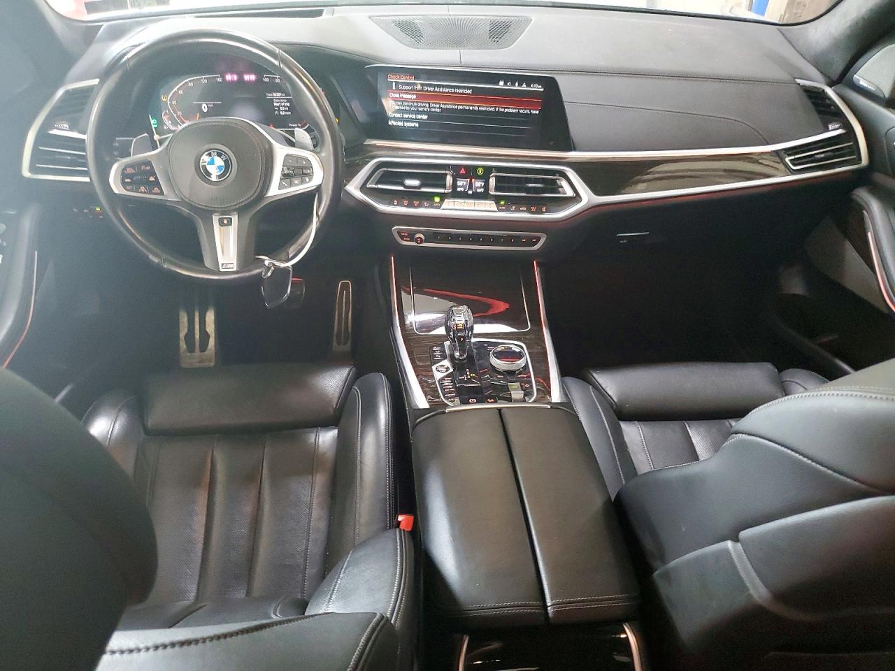 2021 BMW X7