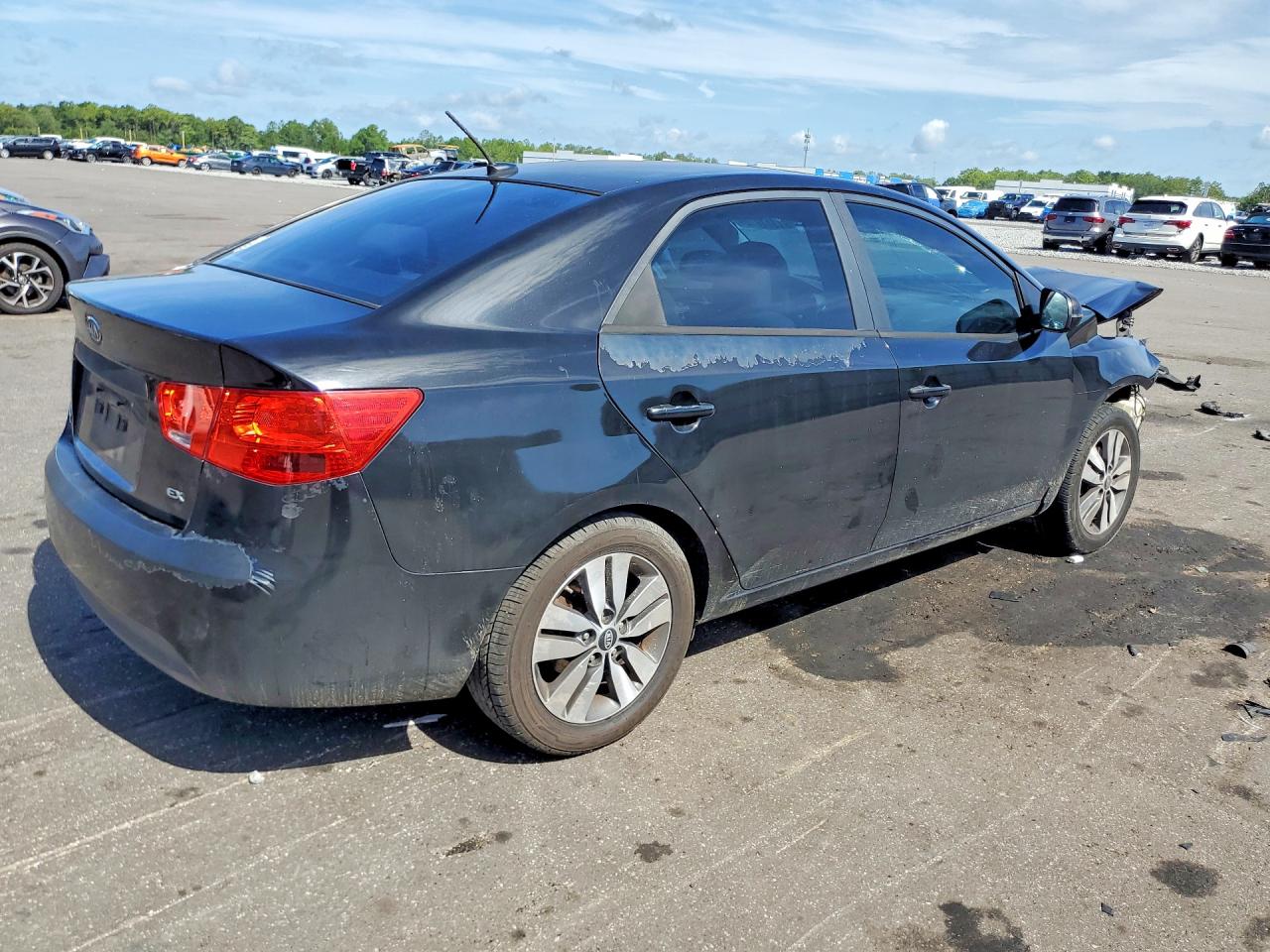 2013 KIA FORTE