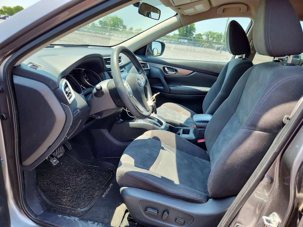 2016 NISSAN ROGUE