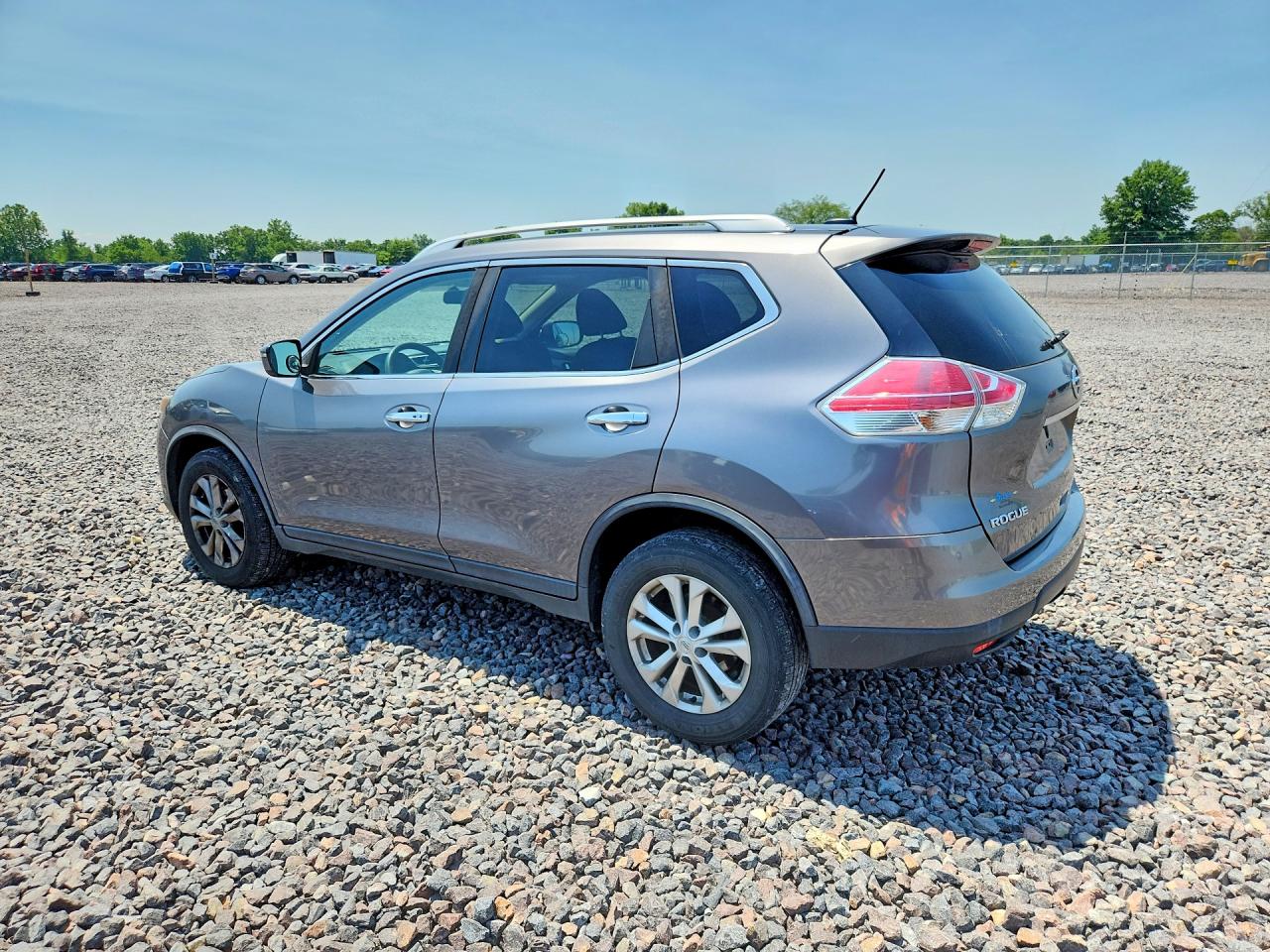 2016 NISSAN ROGUE