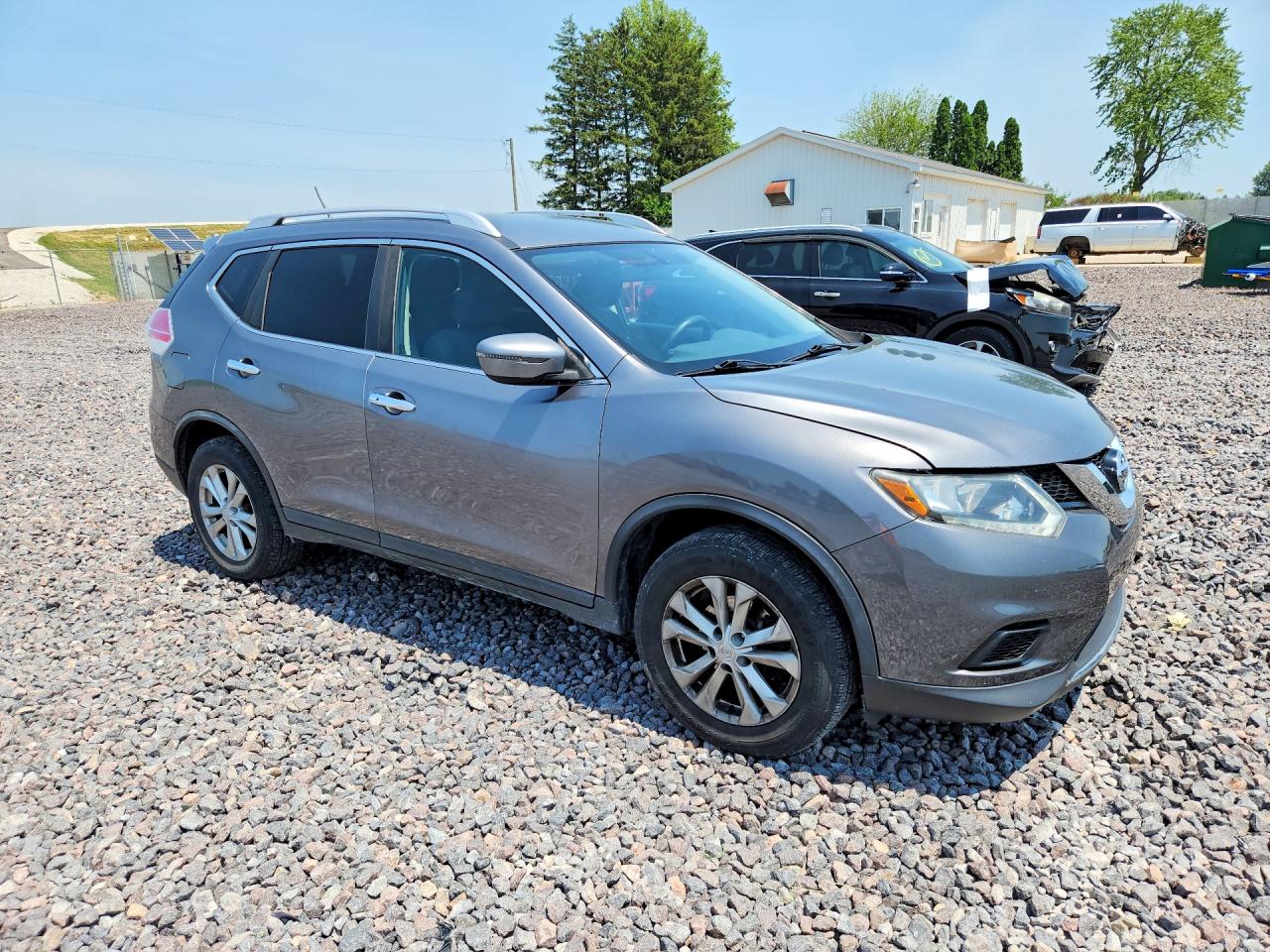 2016 NISSAN ROGUE