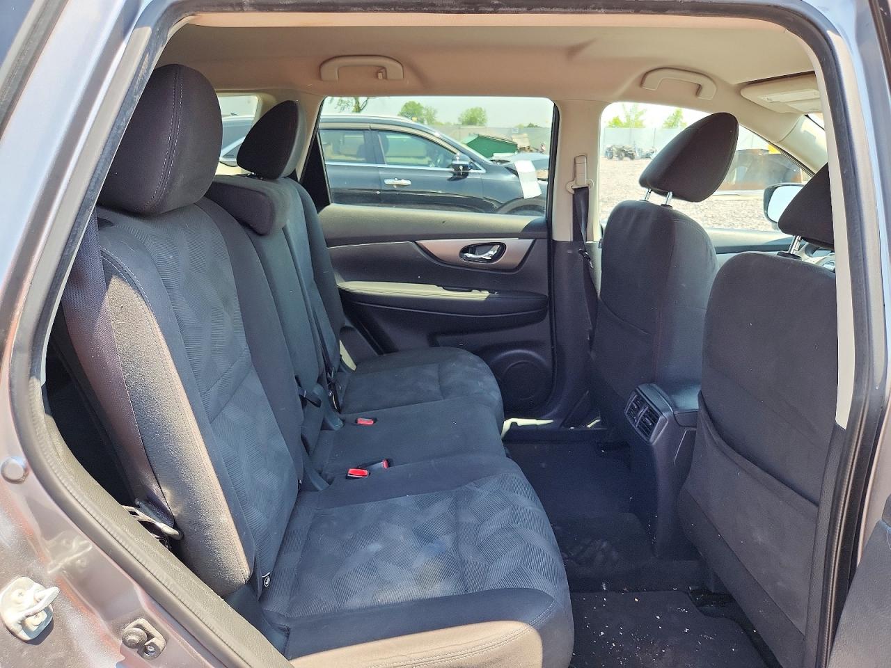 2016 NISSAN ROGUE