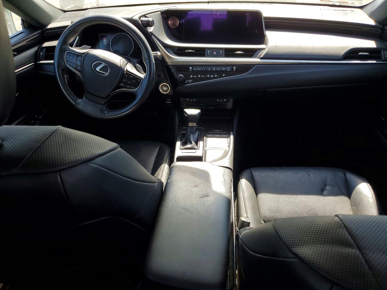 2019 LEXUS ES350